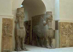 Искусство Древнего Востока музея Лувр (Ассирийские крылатые быки)