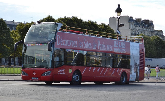 Экскурсионный автобус Les Cars Rouges