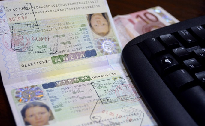 Оформление Шенгенской визы через посредников