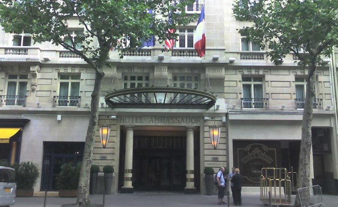 Отель Ambassador в Париже