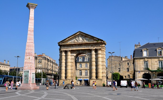 Площадь Победы (Place de la Victoire)