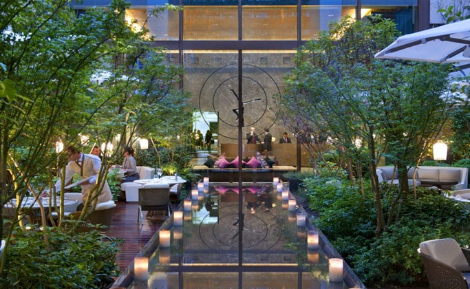 Сад отеля Mandarin Oriental