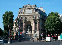 Площадь Сен-Мишель в Париже