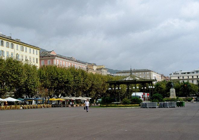 Площадь Сен-Николя