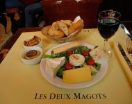 Меню парижского кафе Два маго (Les Deux Magots)