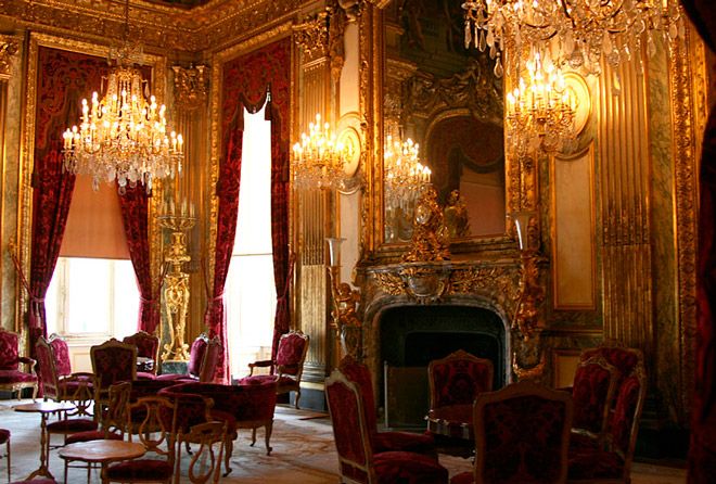 Покои дворца Лувр