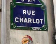 Парижская улица Шарло