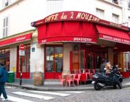 Кафе Две Мельницы в Париже