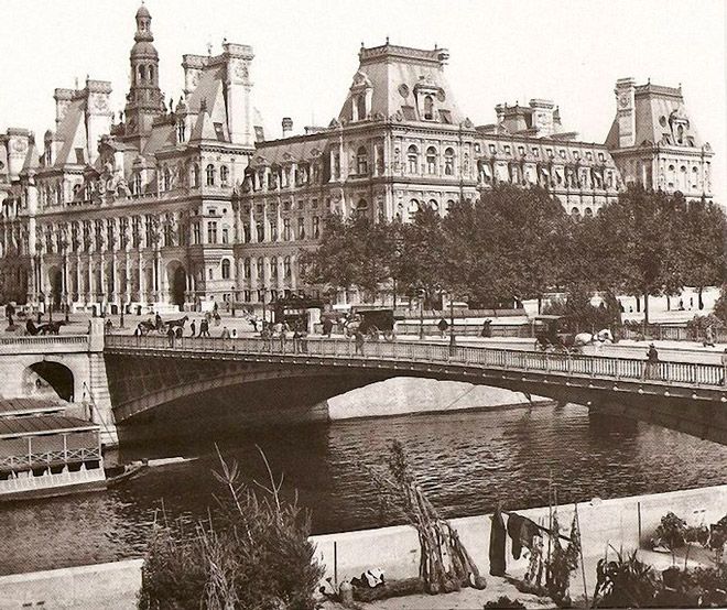 Парижский отель де-Виль