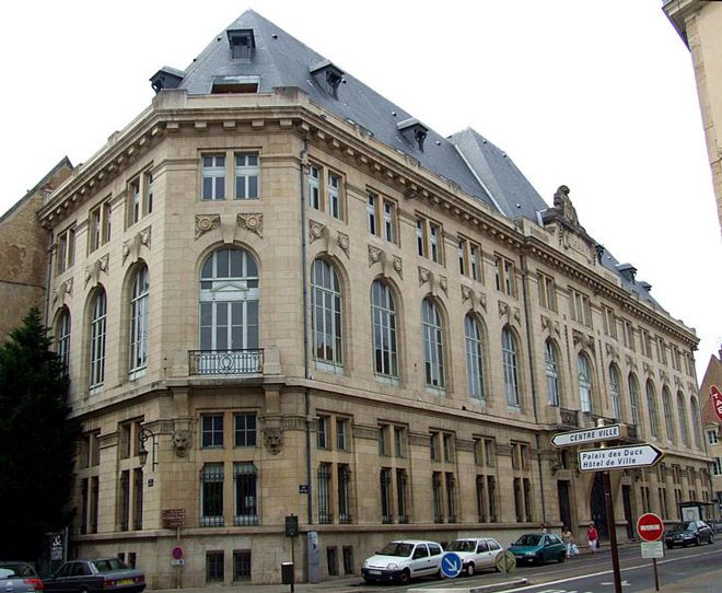 Бургундский университет