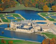 Французский замок Шантийи (Chantilly)